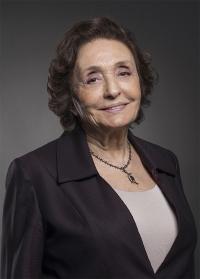 GÜLTEN DAYIOĞLU